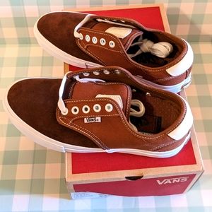 NIB suede VANS 6.5M/8W